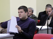Владимир Маринов към кандидат на ГЕРБ: Щом търсиш своята победа в грешките на другите, значи няма какво да покажеш