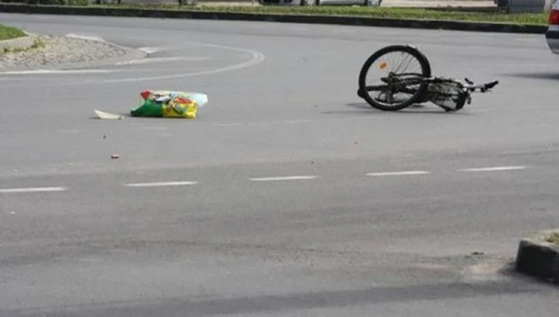 Велосипедистка пренебрегна "СТОП" в Царево и се озова в болница
