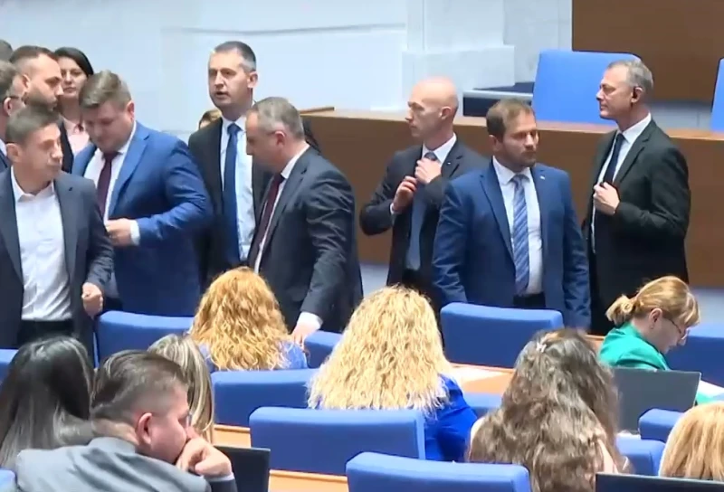 ������� ����� "����������" � "���-���� ������" � ��, ������ �� ����� �� ���