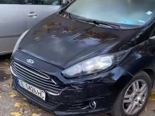 Млада шофьорка помете 4 коли в Благоевград