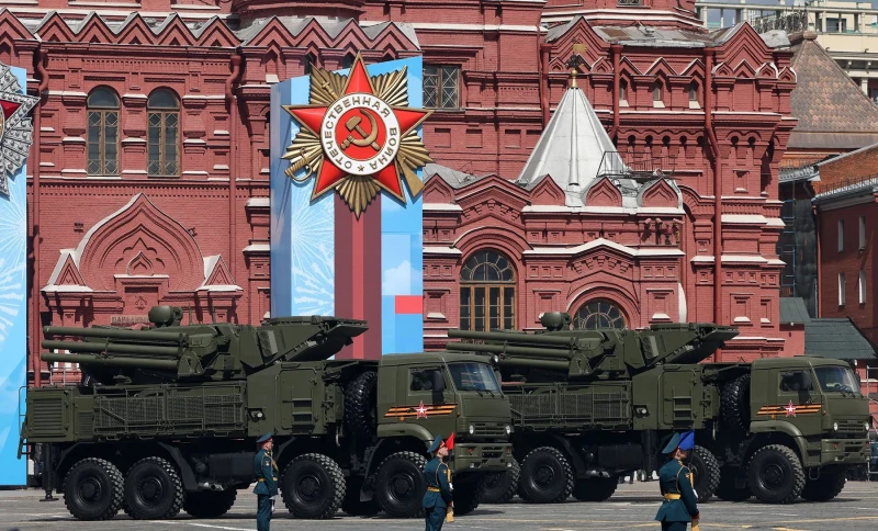 Сателитни снимки показват, че Русия е обградила Москва с обръчи от системи за ПВО, но не ги е скрила "много добре"