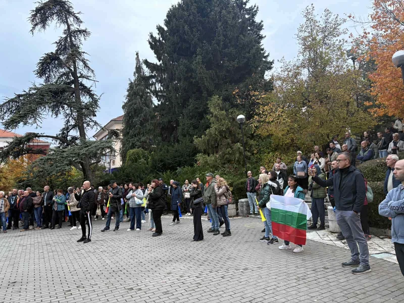 Управителят на "ВиК Йовковци" след протеста: Отхвърлям твърденията, че дружеството умишлено е допуснало замътняването на водата