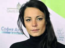 Тя все още не е преодоляла тежката раздяла