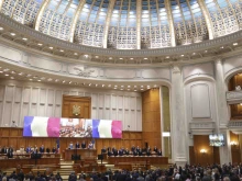 Румънският парламент обсъжда намаление на броя на депутатите