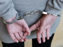 Задържаха жена, набила майка си в София