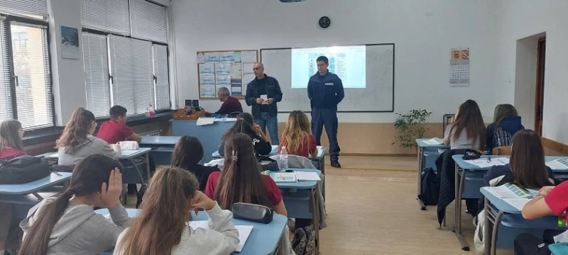 Беседи по пътна безопасност и превенция на агресията в училище се проведоха в Златоград