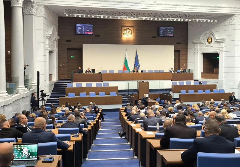 ГЕРБ-СДС, БСП-ОЛ и ИТН подписаха анекс за ротация на председателя на НС