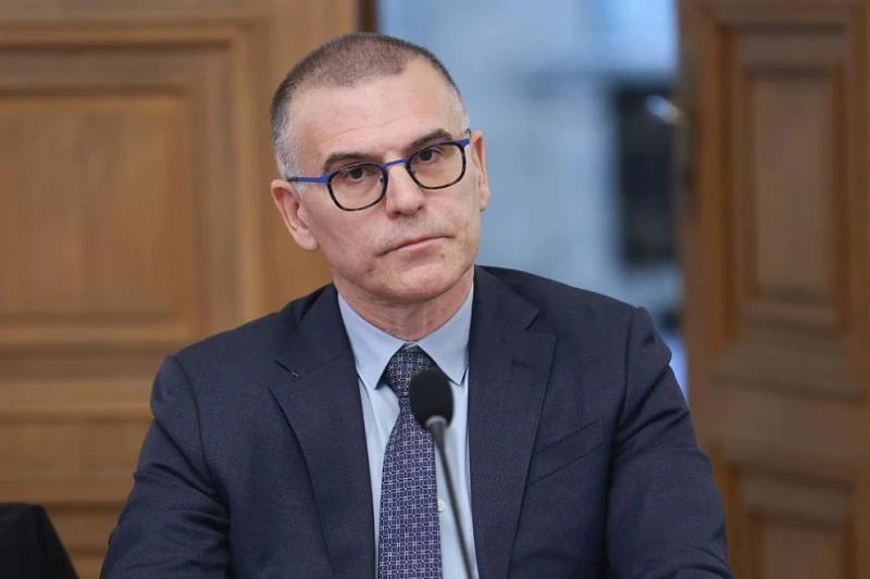 Симеон Дянков: Който най-много се оплаква, на него му увеличават заплатата!