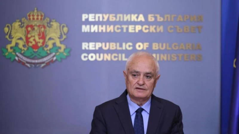 Атанас Запрянов: Българската армия остава под национално командване, докато този парламент не гласува чл.5