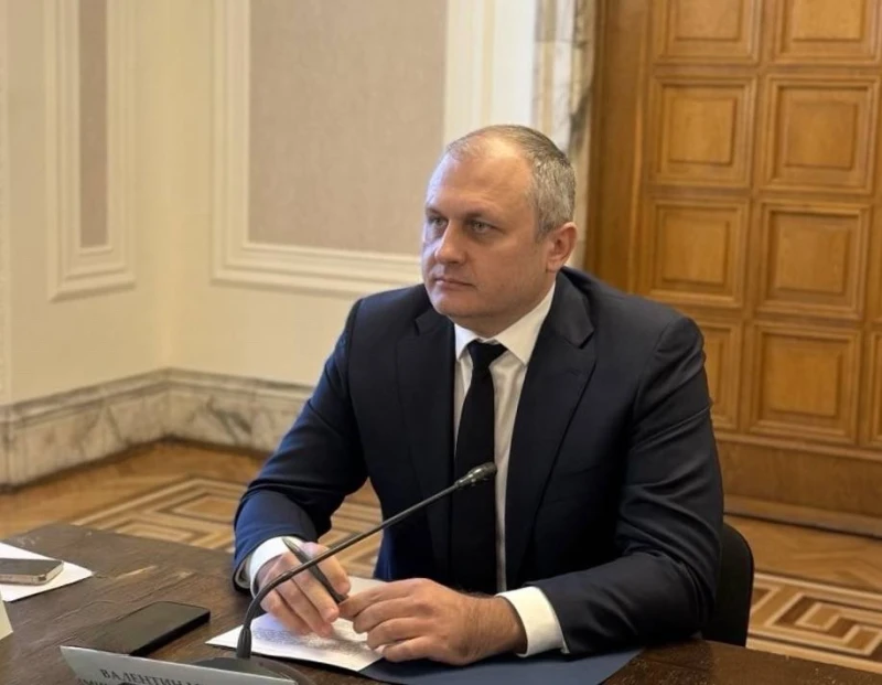 Мундров: МЕУ активно помага на всяка администрация за сигурен и навременен преход към еврото