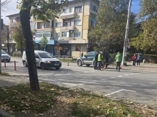 Блъснаха пешеходец на оживен булевард в Благоевград