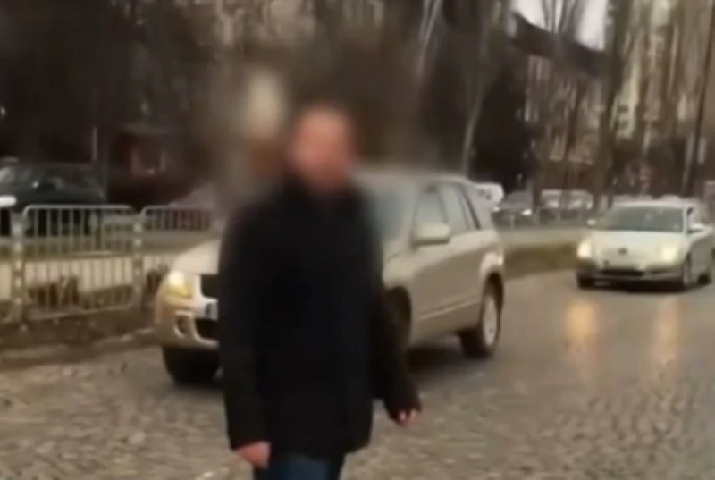 Болница получи административно наказание заради случая с младежа, който се хвърляше под движещи се коли и след това се самоуби