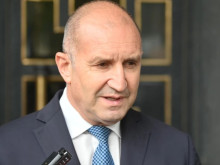 Румен Радев загатна, че ще направи нова партия