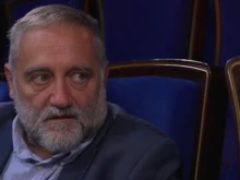 Александър Секулов: То е като радиацията - облъчваме се, затова и мутираме