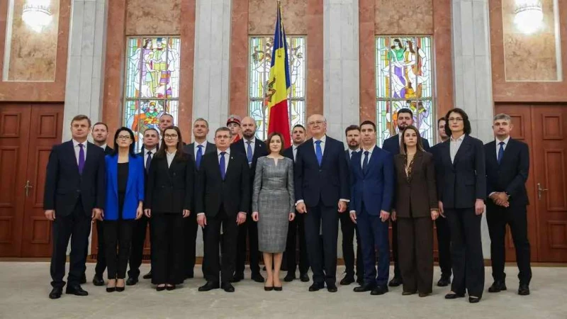 Новото правителство в Молдова положи клетва