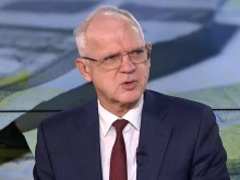 Велев: Вземат се пари от работниците и се дават на държавните служители