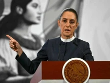 Задържаха мъж за сексуален тормоз срещу президента на Мексико