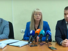 Разбиха престъпна група, превозваща мигранти с униформи на полицаи и граничари