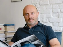 Четири телевизии с предложение към Жоро Тошев