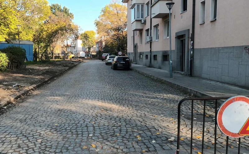 Продължава преобразяването на ул. "Славянска"