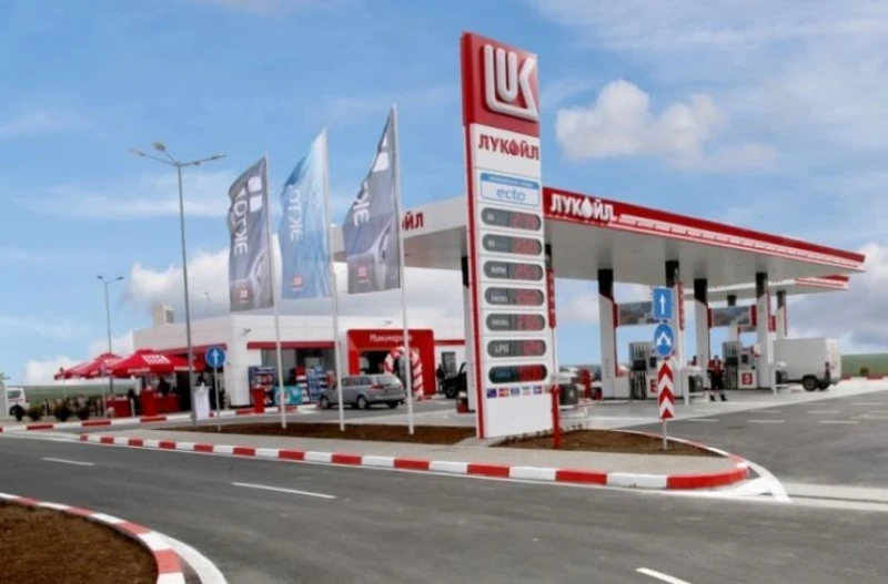 Бензиностанциите на "Лукойл" в България няма да спрат работа!