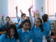 Как МОН ще създаде по-безопасна онлайн среда за учениците?