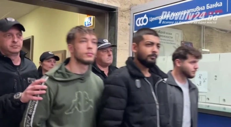 Докараха в съда насилниците от "Столипиново", пребили мъж заради любовна драма