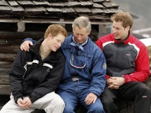 Роден в сърцето на Бъкингамския дворец преди 77 години, наследник на вековна история и дълг