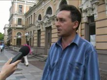 Глобен за паркиране гражданин търси обяснение