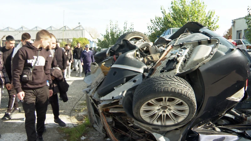 Пловдивски ученици станаха свидетели на брутална гледка в "паркинга на смъртта"