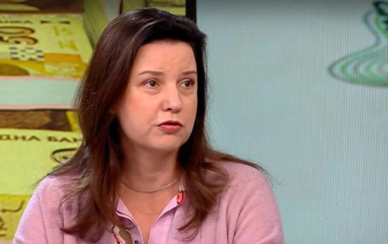 Минчева: Частният, а не общественият сектор генерира приходи