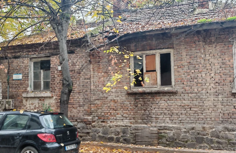 Опасна къща в Кючука. Кметът: Започваме процедура за премахване