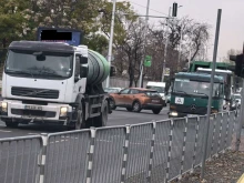 ПТП затруднява движението на оживено кръстовище в Пловдив