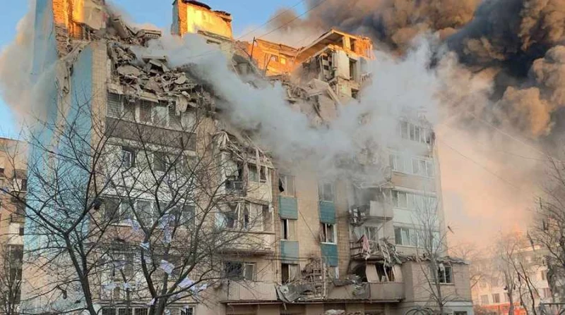 Руската атака в Тернопол отне живота на 25 души, сред загиналите има 3 деца
