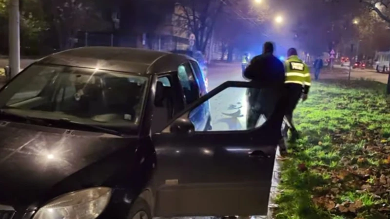 Жена предизвика верижна катастрофа с три коли пред КАТ - Русе