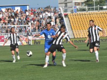 Локо играe на осветление в Бургас