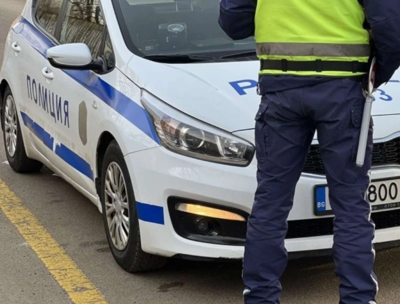 Катастрофа ограничава движението в изпреварващата лента на АМ "Хемус" в посока Варна
