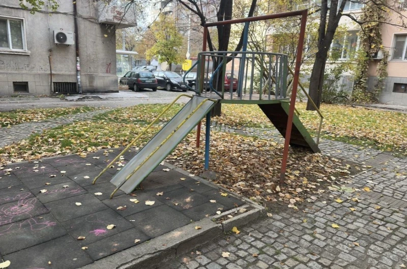 Пловдивчани: Искаме нова пързалка, а не втора употреба!