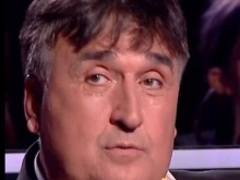 Веселин Маринов стана двоен, забрани да го снимат