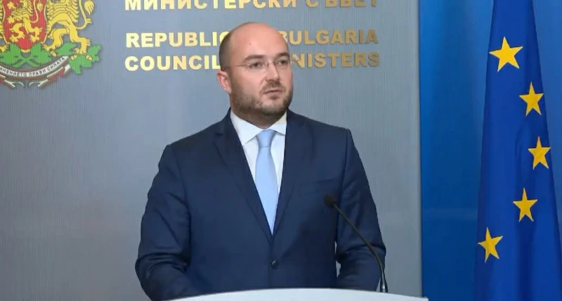 Правосъдният министър: Ще бъдем известени, когато някой прави справка за имотите ни