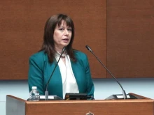 Омбудсманът: Майчинството през втората година трябва да е равно на минималната заплата