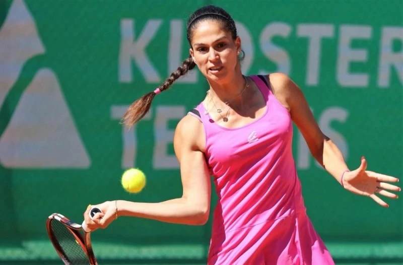 Изабелла Шиникова отпадна във втория кръг на турнир в Монастир