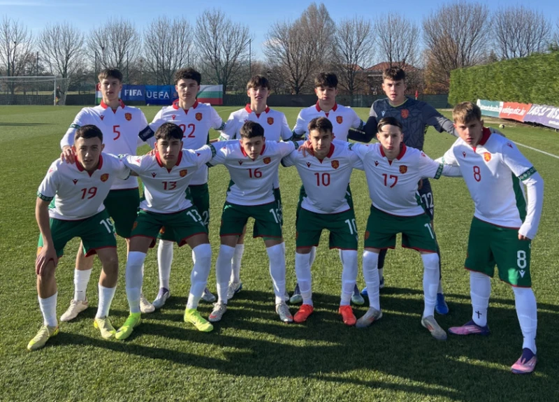 Юноша на Локо титуляр за България U16 при тежка загуба от Унгария