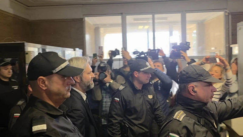 Заседанието по делото "Коцев" приключи! Адвокатът му: Очакваме още днес той да се прибере при своите близки