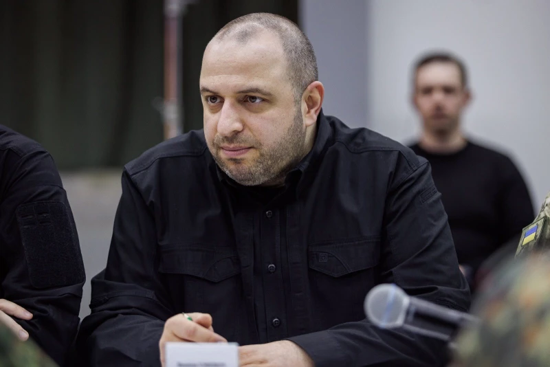 Axios: Умеров лети за Париж, лично ще докладва на Зеленски за преговорите във Флорида