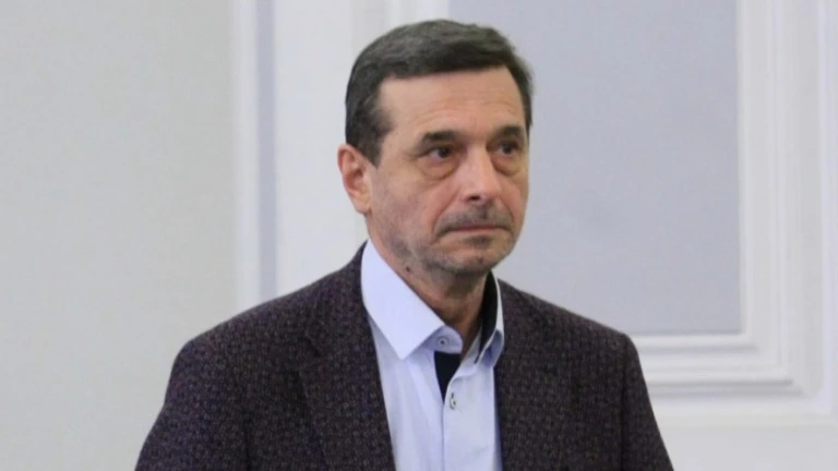 Димитър Манолов: Хубаво е, когато бутнеш едно правителство, да знаеш какво ще правиш след това