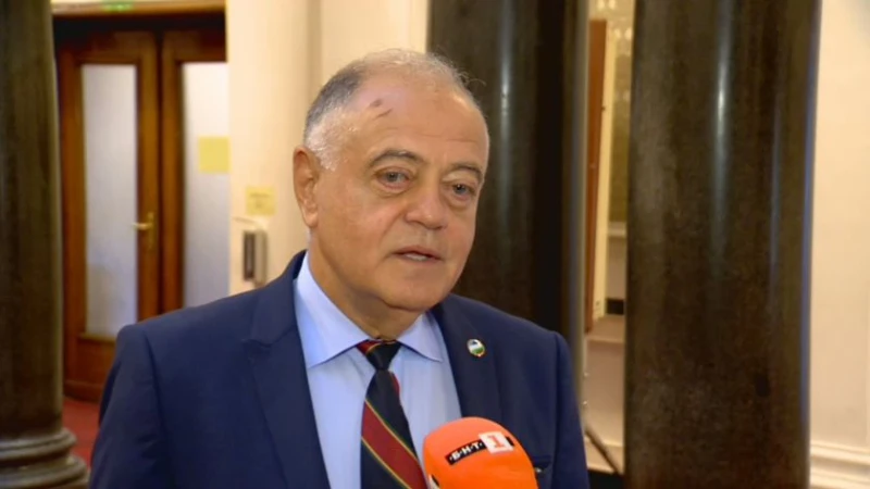 Атанас Атанасов: Хан Крум е казал - "Като не искате мира, на ви секира"