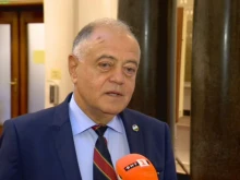 Атанас Атанасов: Хан Крум е казал "Като не искате мира, на ви секира"