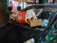 В Кючука започнаха да изхвърлят боклуците си върху автомобили