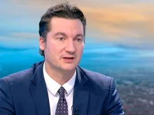 Крум Зарков: Ако кабинетът иска да оцелее, трябва да се разграничи от този, който "пълни протеста"